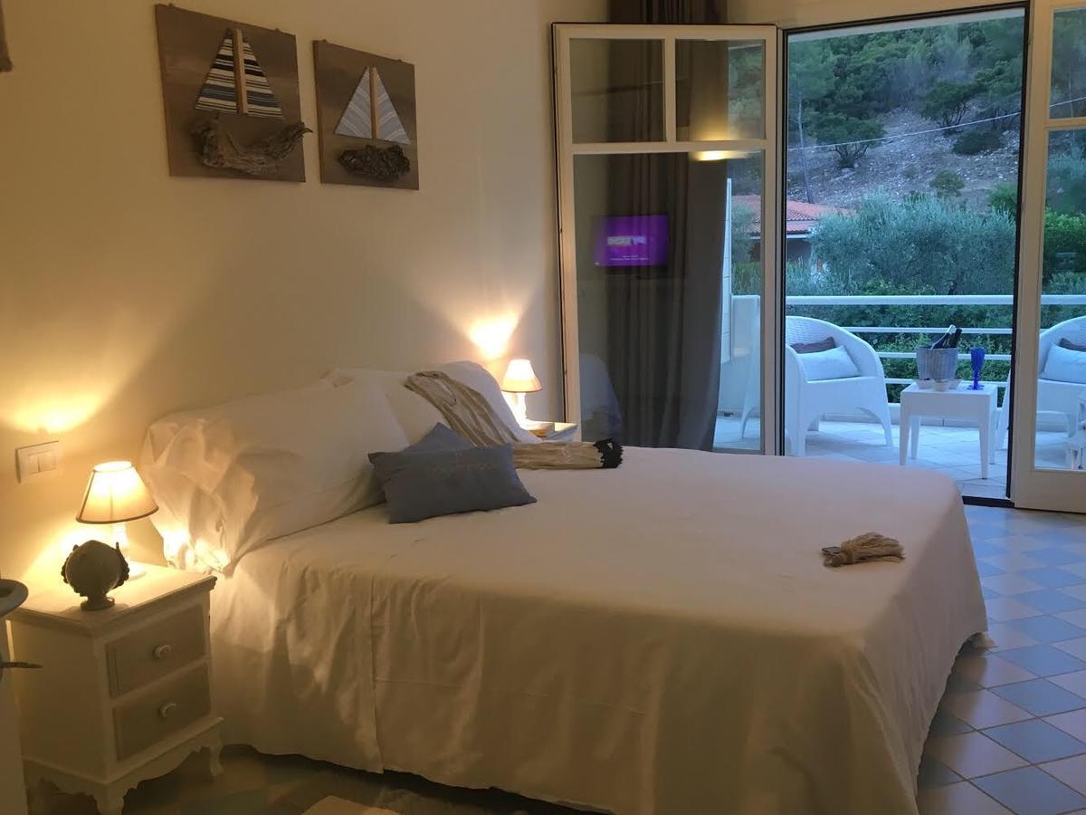 Baia Dei Mergoli Hotel Маттината Экстерьер фото